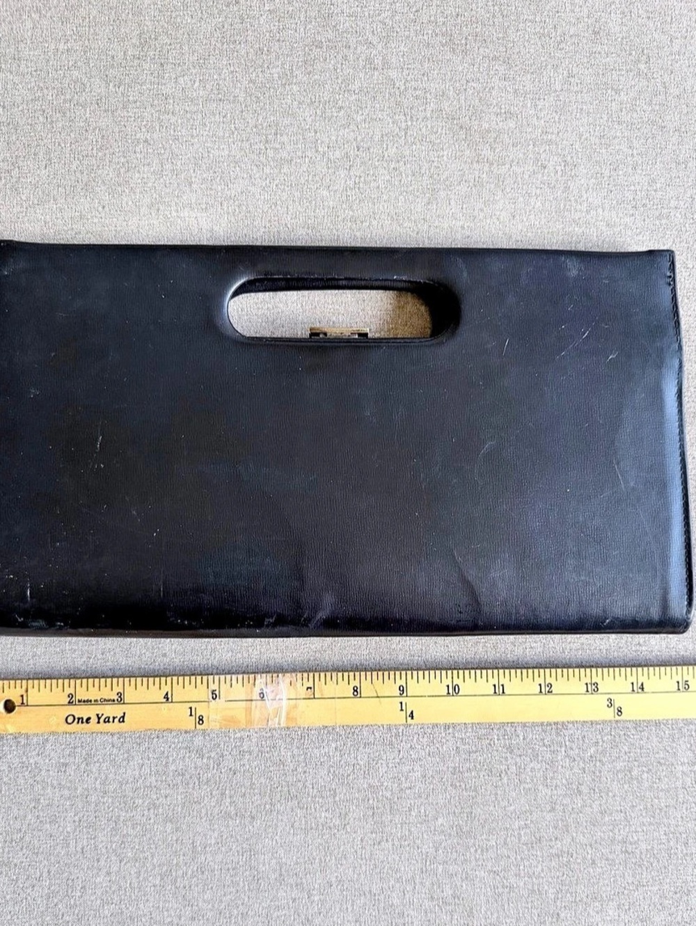 LASY USA Vintage Black Frame Clutch in Black & White